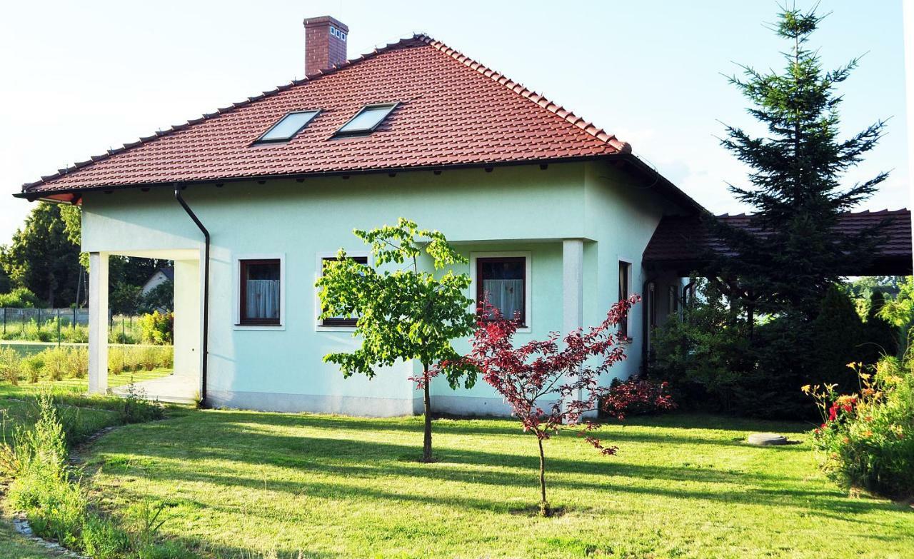 Apartamenty Zielona Gora Exteriör bild